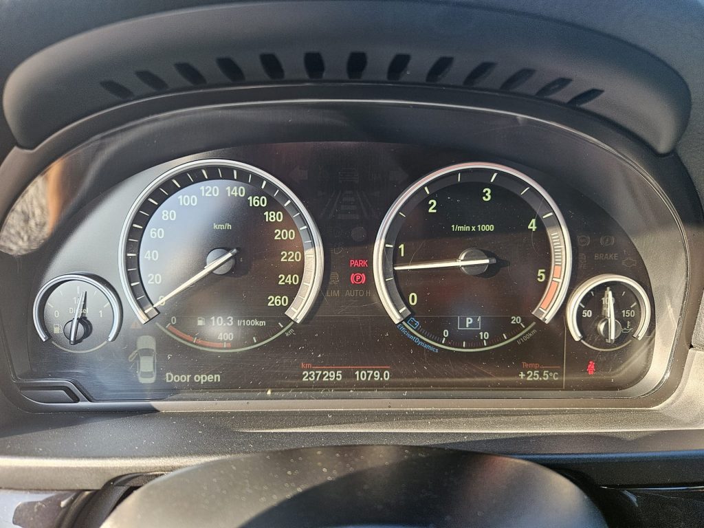 BMW Rad 5 530d xDrive A/T - znížená cena