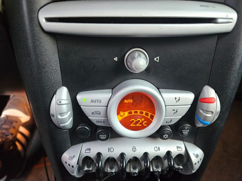 MINI COOPER S CLUBMAN - Športová legenda