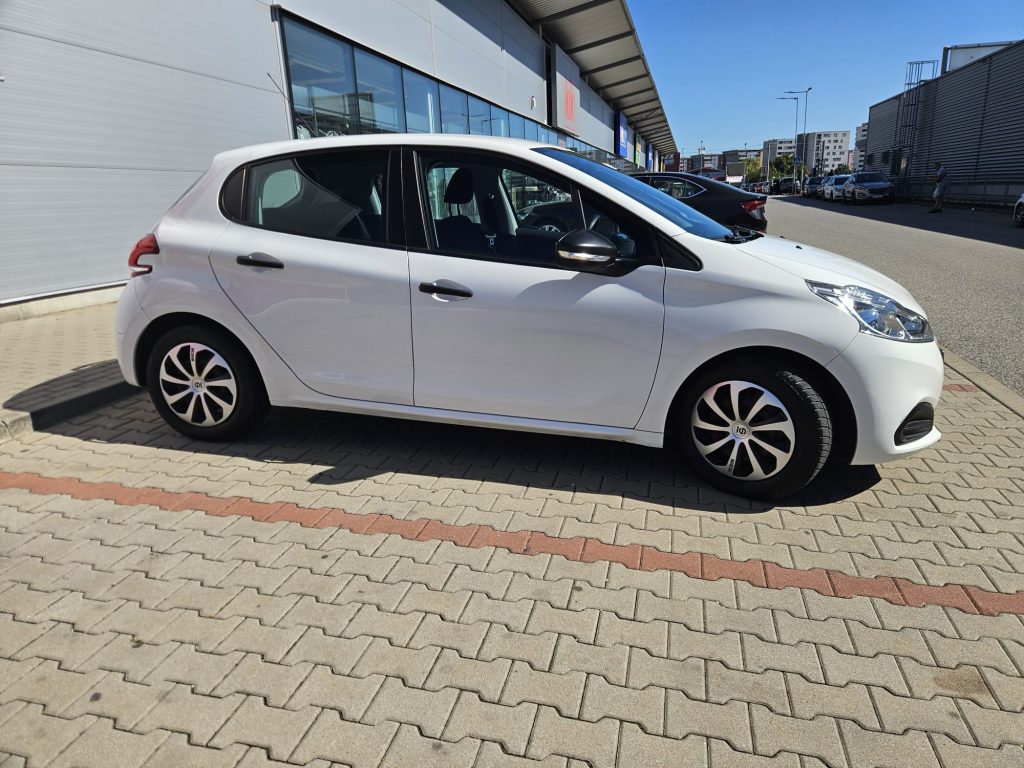 PEUGEOT 208 1.2 PURETECH – ŠTÝLOVÝ MESTSKÝ KOMPAKT 132 000km
